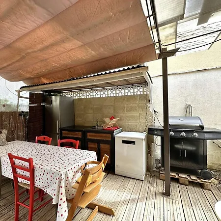 Le Cabanon * Йер